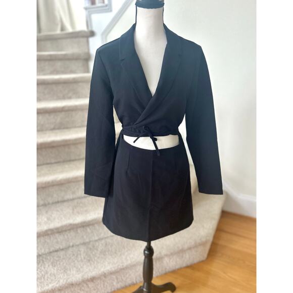 Abercrombie Black Wrap Waist Cut Out Mini Suit Dress - Picture 1 of 7